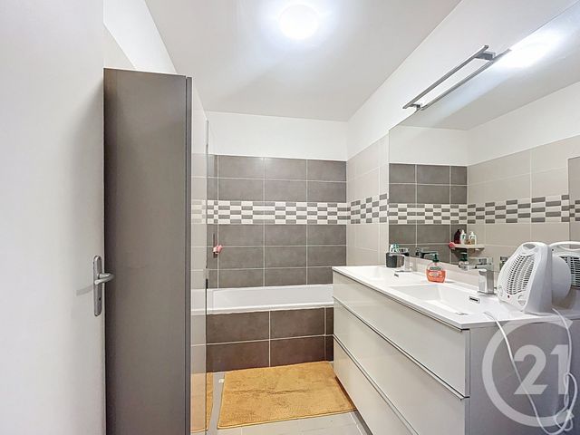 maison à vendre - 4 pièces - 135.0 m2 - FINHAN - 82 - MIDI-PYRENEES - Century 21 Les Trois Rivières