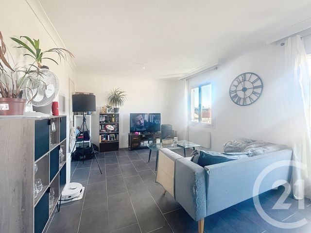 Appartement à vendre - 5 pièces - 140.0 m2 - BRESSOLS - 82 - MIDI-PYRENEES - Century 21 Les Trois Rivières