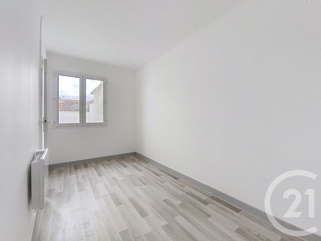 Appartement T3 à vendre - 3 pièces - 46.92 m2 - CASTELSARRASIN - 82 - MIDI-PYRENEES - Century 21 Les Trois Rivières