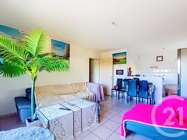 Appartement F2 à vendre - 2 pièces - 49.64 m2 - VERDUN SUR GARONNE - 82 - MIDI-PYRENEES - Century 21 Les Trois Rivières