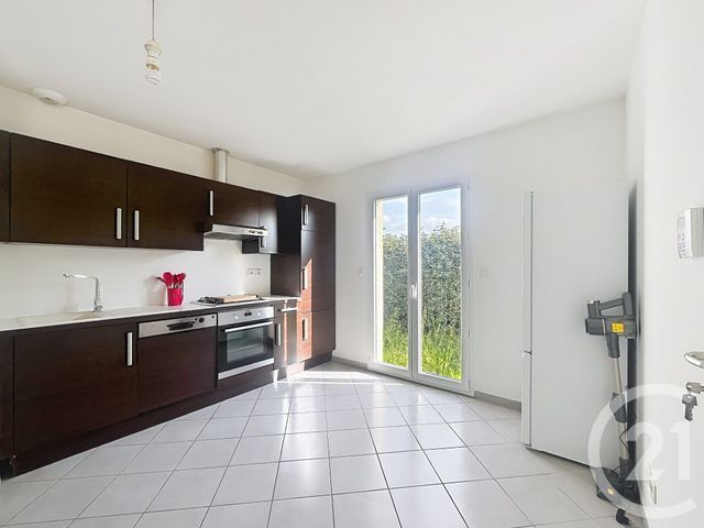maison à louer - 4 pièces - 104.0 m2 - LA VILLE DIEU DU TEMPLE - 82 - MIDI-PYRENEES - Century 21 Les Trois Rivières